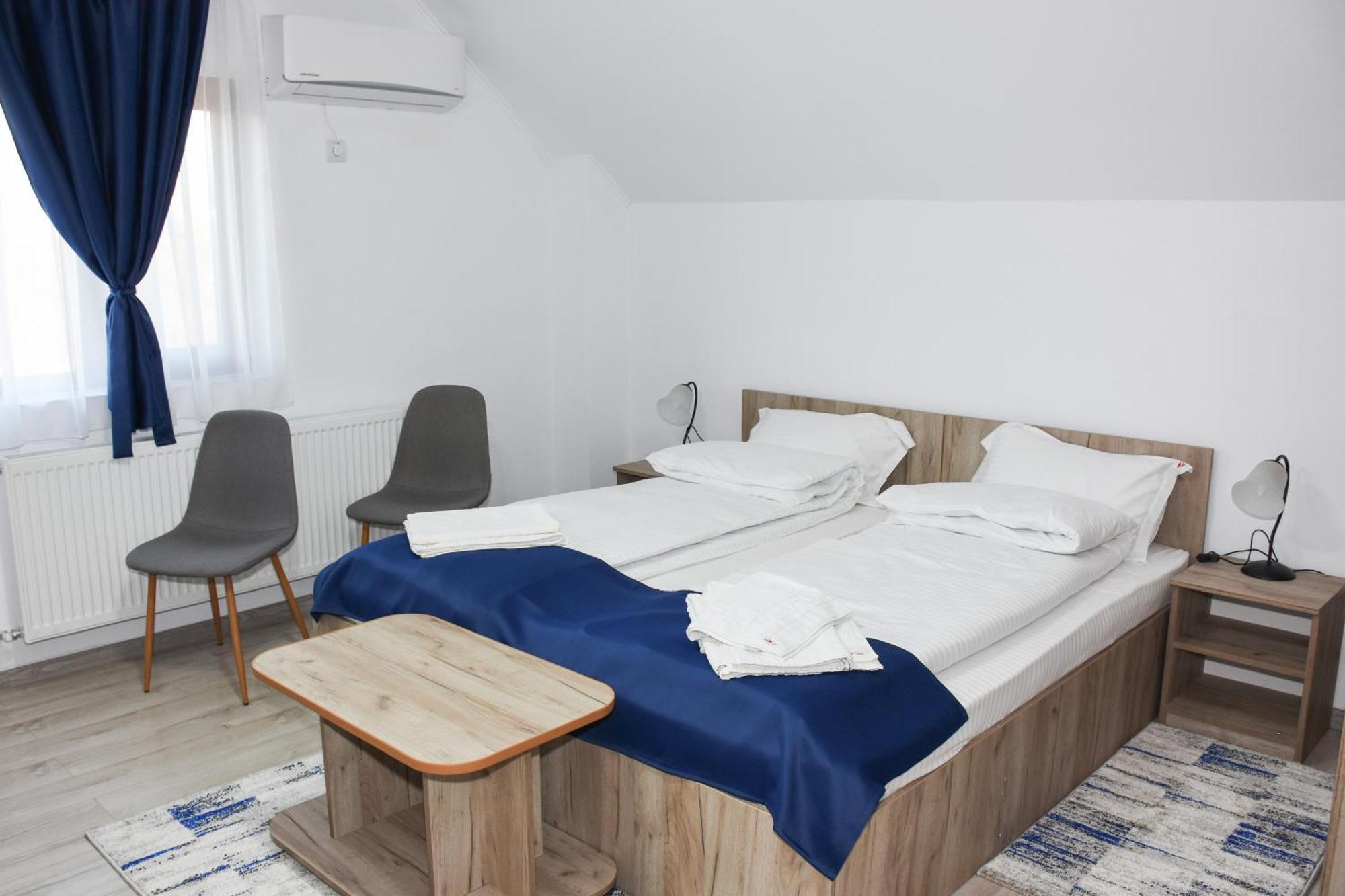 Tomis House Hotel Curtea De Arges Ngoại thất bức ảnh