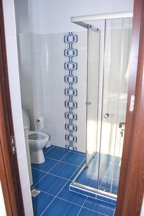 Tomis House Hotel Curtea De Arges Ngoại thất bức ảnh